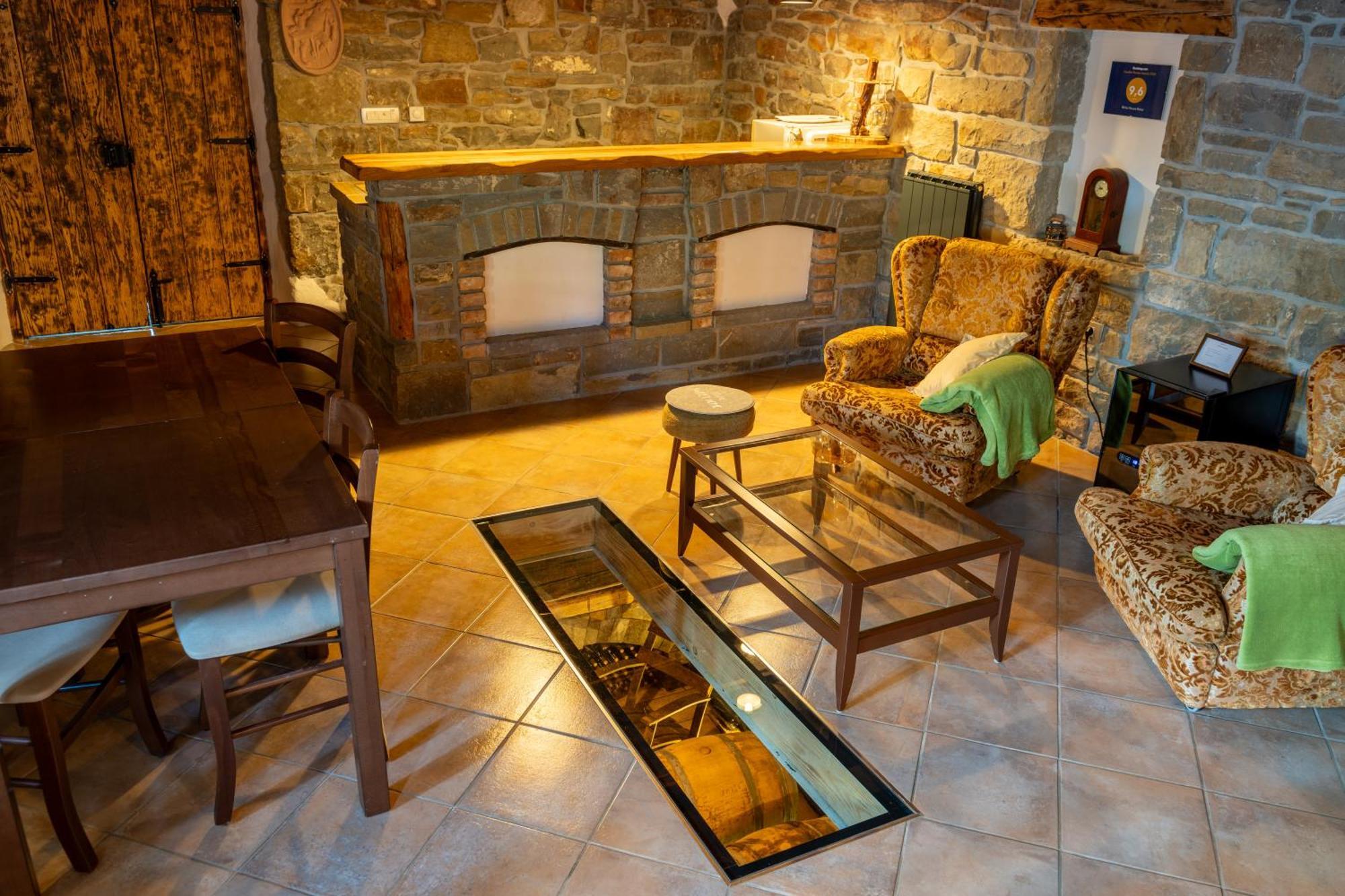 Wine House Rakar Vendégház Gračišče Kültér fotó